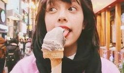 真人女生头像吃瓜图片,揭秘真人女生头像背后的吃瓜故事