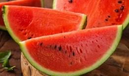 吃丰收瓜尿酸高,尿酸高人群的饮食警示