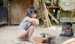 夏日吃瓜拍照情侣,情侣瓜拍秀恩爱瞬间