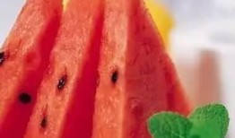 瓜咳嗽可以吃吗,适宜食用还是禁忌？揭秘瓜类食物与咳嗽的关系