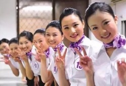 空姐日常吃瓜,揭秘空姐的日常“吃瓜”生活