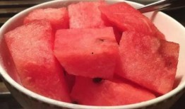 切小鱼吃大瓜,轻松品尝大瓜美味