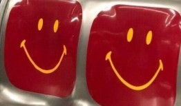 吃瓜文案搞笑段子,那些让人捧腹的吃瓜文案段子集锦