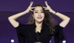 白冰吃大瓜,揭秘明星吃瓜背后的故事