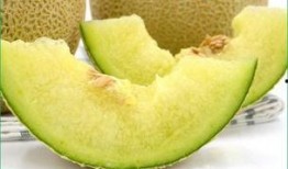 宝宝单独吃哈密瓜怎么吃,宝宝独立享用哈密瓜的简单方法