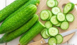 纳凉吃瓜是什么季节,瓜果飘香——盛夏时节的悠闲时光