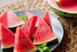 三伏吃三瓜三瓜三豆,三瓜三豆，清凉一夏的养生秘籍