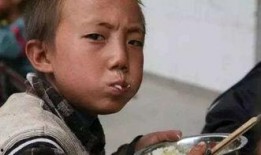 穷孩子吃瓜,揭秘瓜农的辛酸与希望