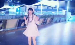 小姐姐校园跳舞吃瓜,小姐姐们的青春活力秀